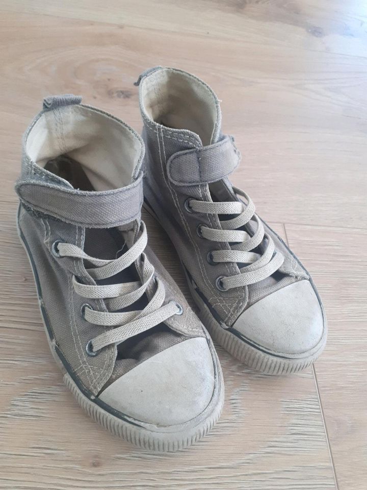 27 Sneaker Chucks H&M grau Stoffschuhe Sportlich Halbschuh in Potsdam