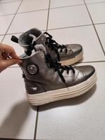 Mustang Sneaker warm Silber NEU Saarland - Friedrichsthal Vorschau