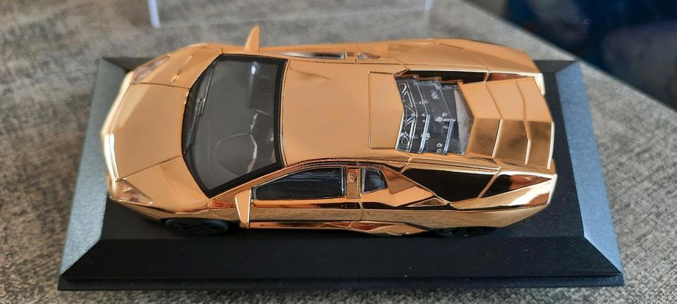 Lamborghini Reventon 1/43 VERGOLDETT in Mühlacker