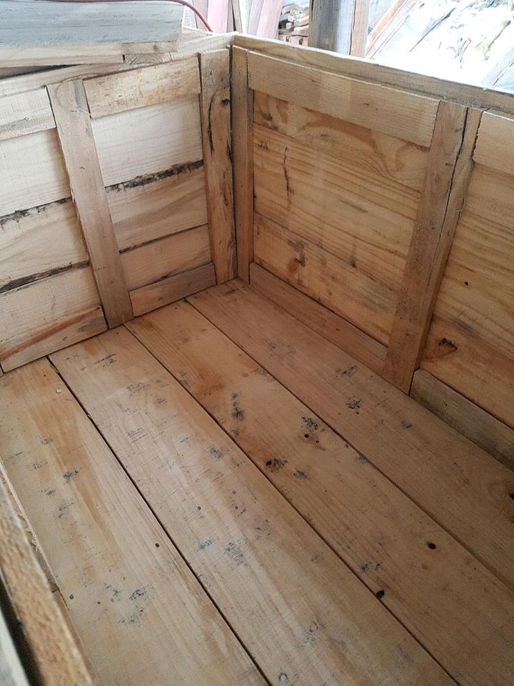 Stabile große Holzkiste für Brennholz oder Hochbeet 120x80x75 in Celle