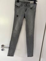 Diesel Jeans Skinzee Low W26/32 Nordrhein-Westfalen - Rösrath Vorschau