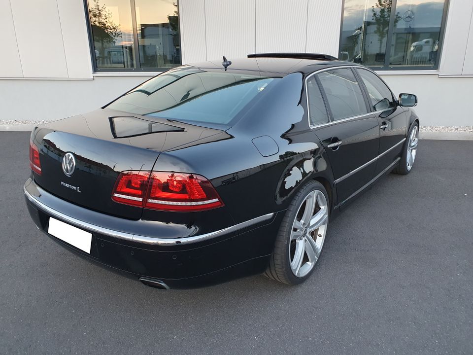 VW Phaeton 4,2 V8 4 Sitzer, Langversion, Standheizung, 21 Zoll in Lutherstadt Wittenberg