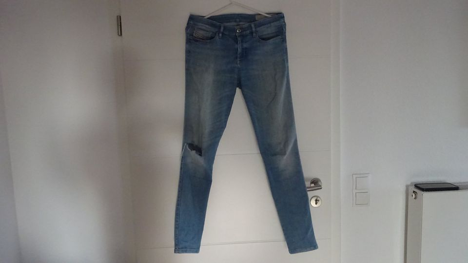 Diesel Jeans Damen Weite 29 / Länge 30 in Köln Vogelsang