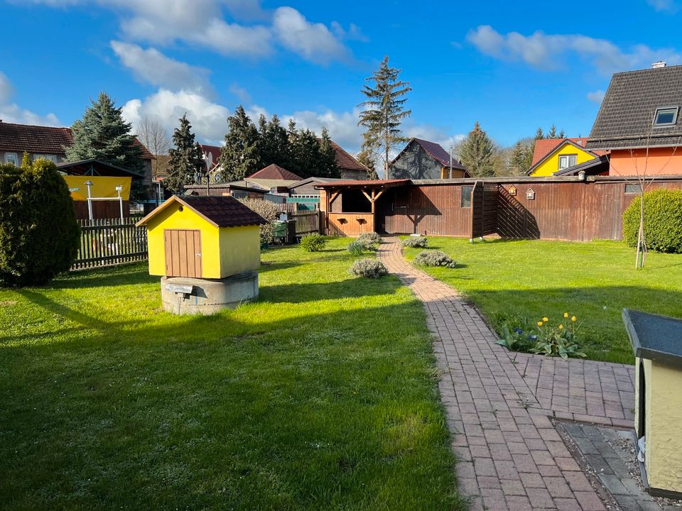 voll unterkellertes Einfamilienhaus m. Garage/Stellplätzen/Garten in Sonneborn