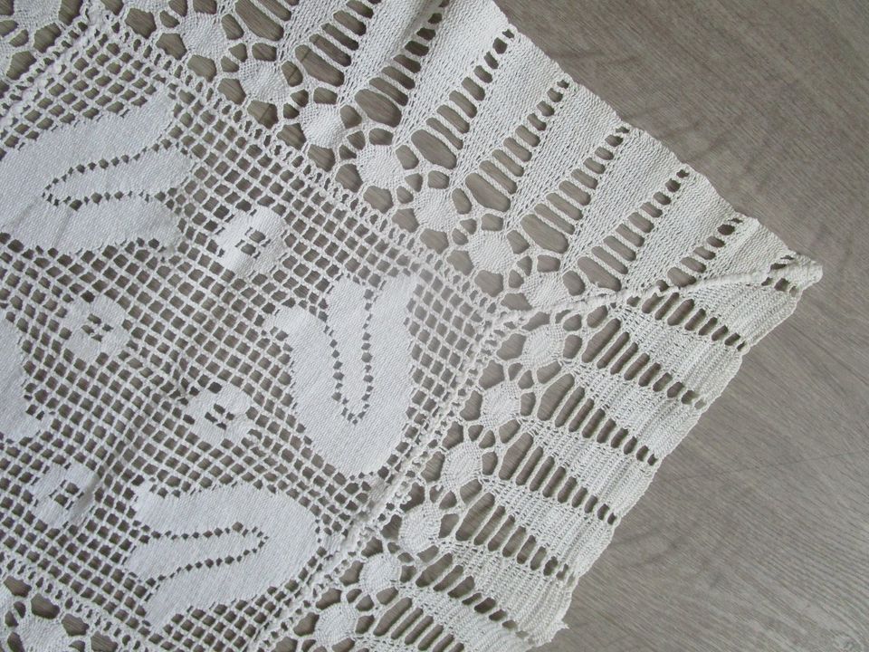 Deckchen Handarbeit Baumwolle Wollweiss 46 x 46 cm Nr. 9 in Castrop-Rauxel