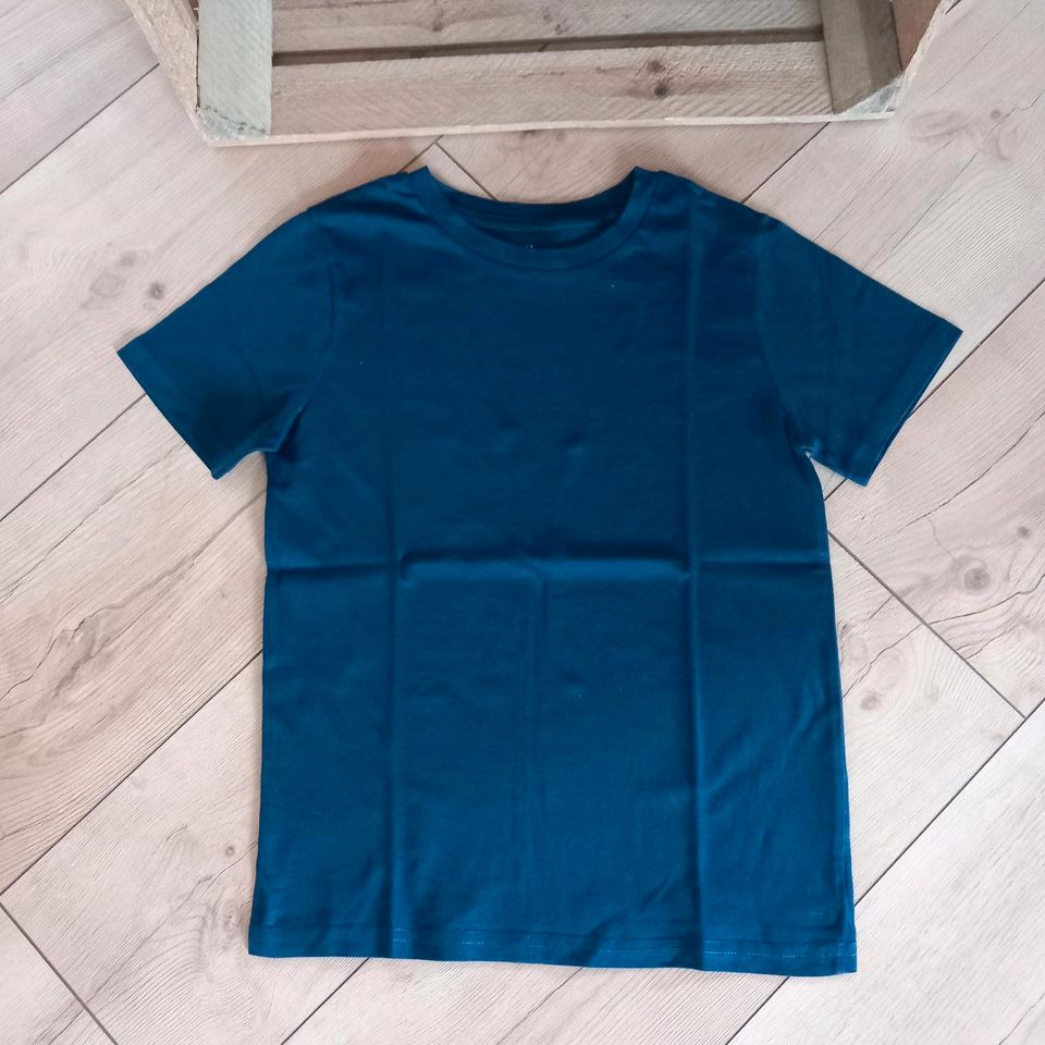 H&M T-Shirt Gr. 134/140  blau  neuwertig in Schöffengrund