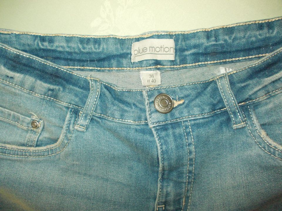 blue motion kurze Jeans Hose Gr. 36 in Duisburg