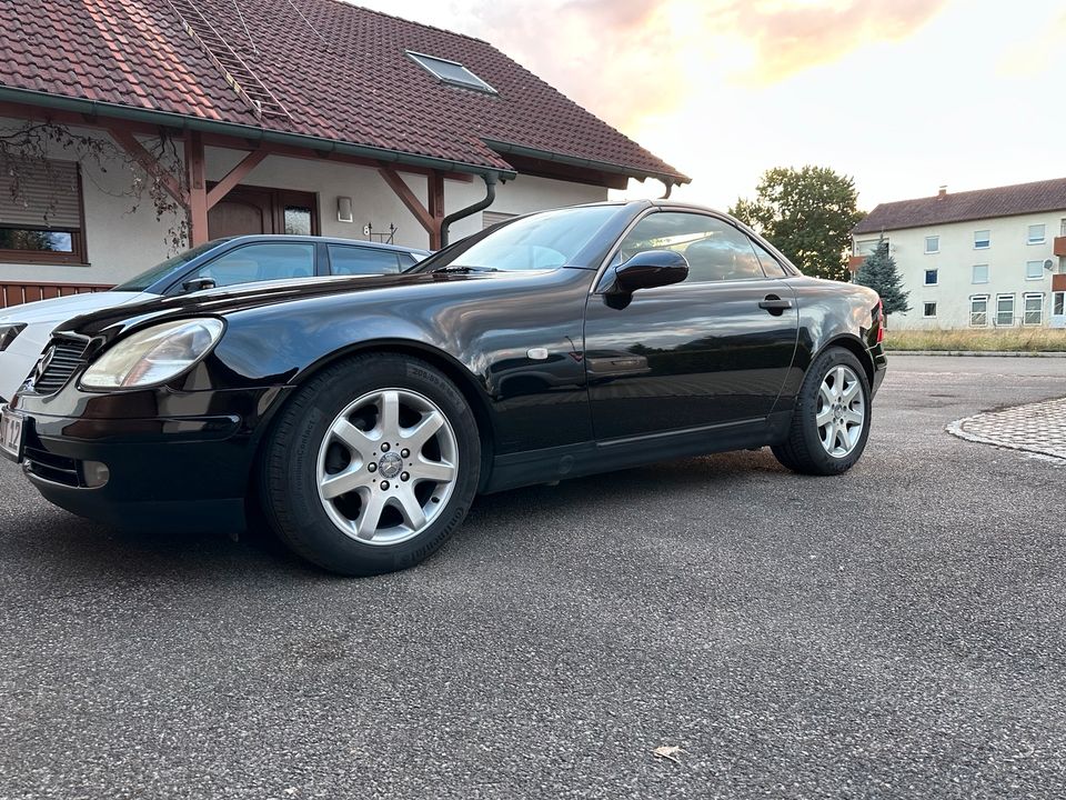 Mercedes Benz SLK 230 Kompressor Cabriolet in Kötz