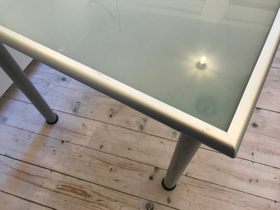 IKEA Schreibtisch VIKA LAURI 156/78cm Glas Alu in Bremen