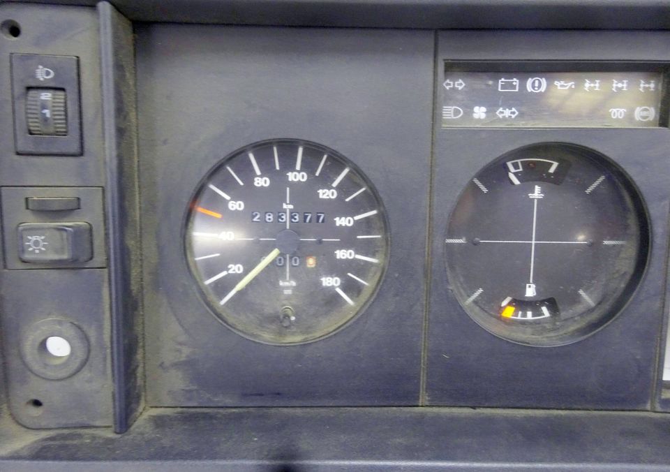 VW LT bis Bj 96 Diesel Tacho Cockpit Kombiinstrument in Melle