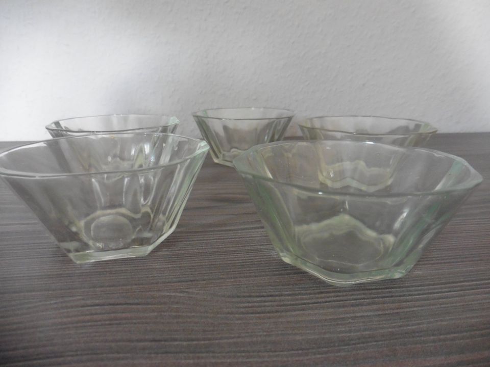 5 kleine Glasschalen 70er Retro Vintage in Sande