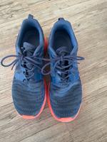 Nike Turnschuhe Rheinland-Pfalz - Harxheim Vorschau