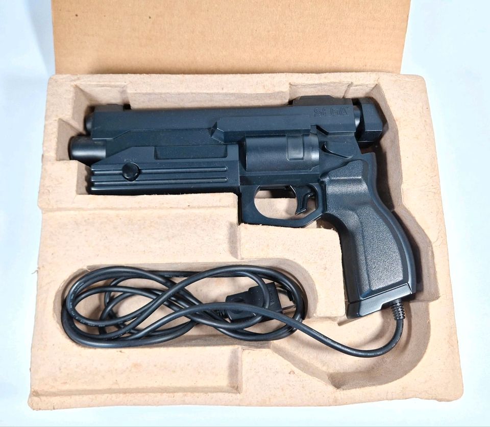 Original Sega Saturn Virtua Gun HSS-0122 Japan Import in Frankfurt am Main