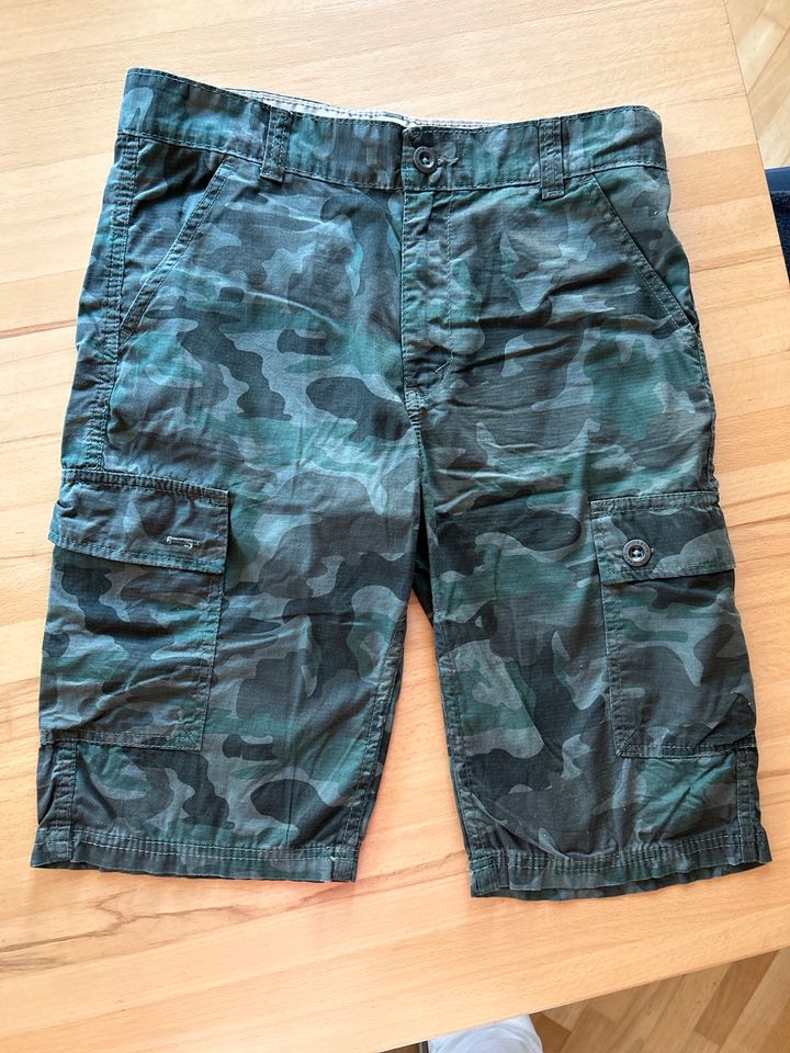 Levi’s Cargo Shorts REG 16W28 neu in Ratingen