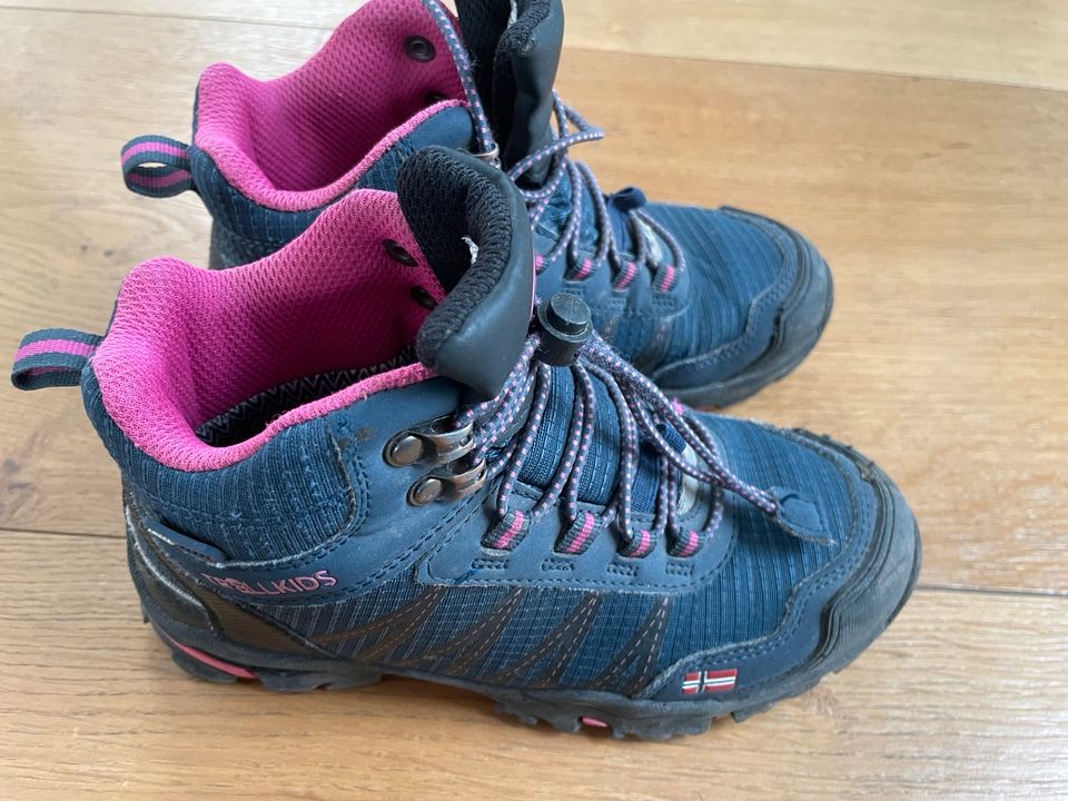 Trollkids Wanderschuhe Outdoorschuhe Gr. 32 in Marburg