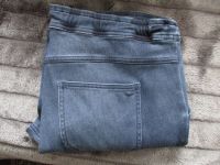 BRAX Damen Jeans dark blue Gr. 42 neuwertig Herzogtum Lauenburg - Mölln Vorschau