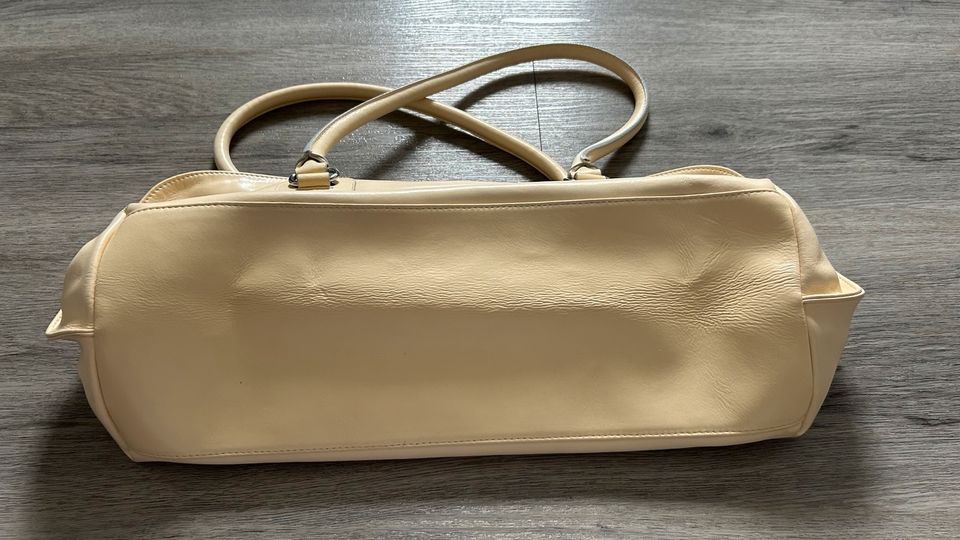 STRENESSE Handtasche Leder pastellgelb in Goldkronach