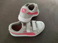 Puma Turnschuhe/Sneaker/Hallenschuhe, Gr. 31, Glitzer Hessen - Fronhausen Vorschau