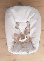 Stokke Newbornset für TrippTrapp, beige inkl. Zubehör Niedersachsen - Kakenstorf Vorschau