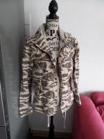 Jacke Herren Kaputze H&M DIVIDED Größe M buntes Muster braun Nordrhein-Westfalen - Heinsberg Vorschau