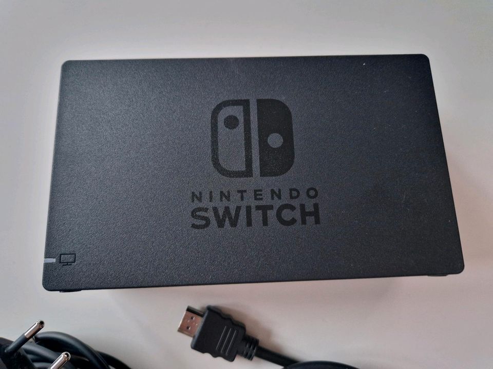 Nintendo Switch Model 2021 ***wie neu*** in Duisburg