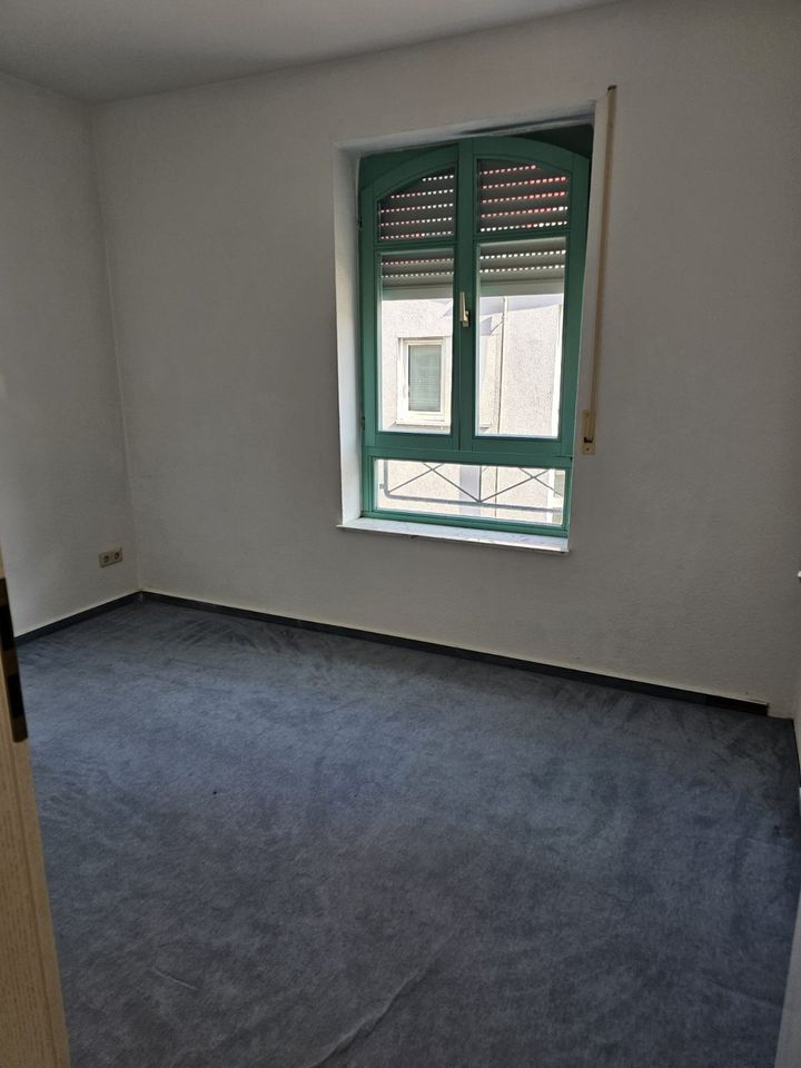 Schöne 2-Zimmer-Wohnung mit Balkon zu verkaufen in Taunusstein