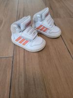 Adidas Baby Sneaker Gr. 19☆ weiß/ apricot Nordrhein-Westfalen - Bünde Vorschau