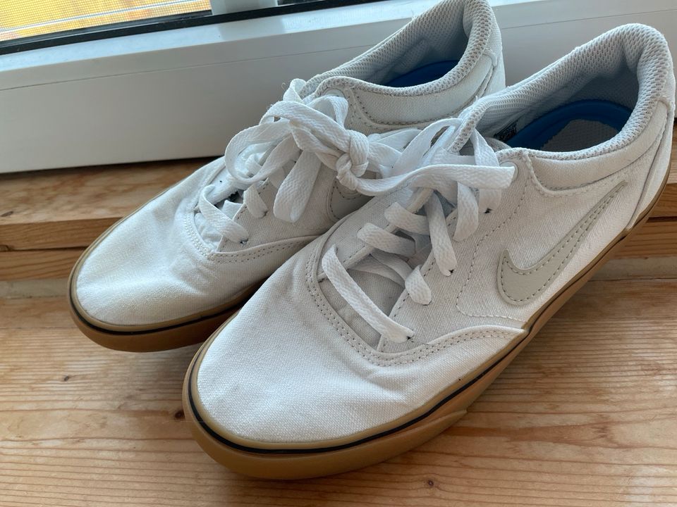 Nike, Sneaker, Gr.37,5 in Delbrück