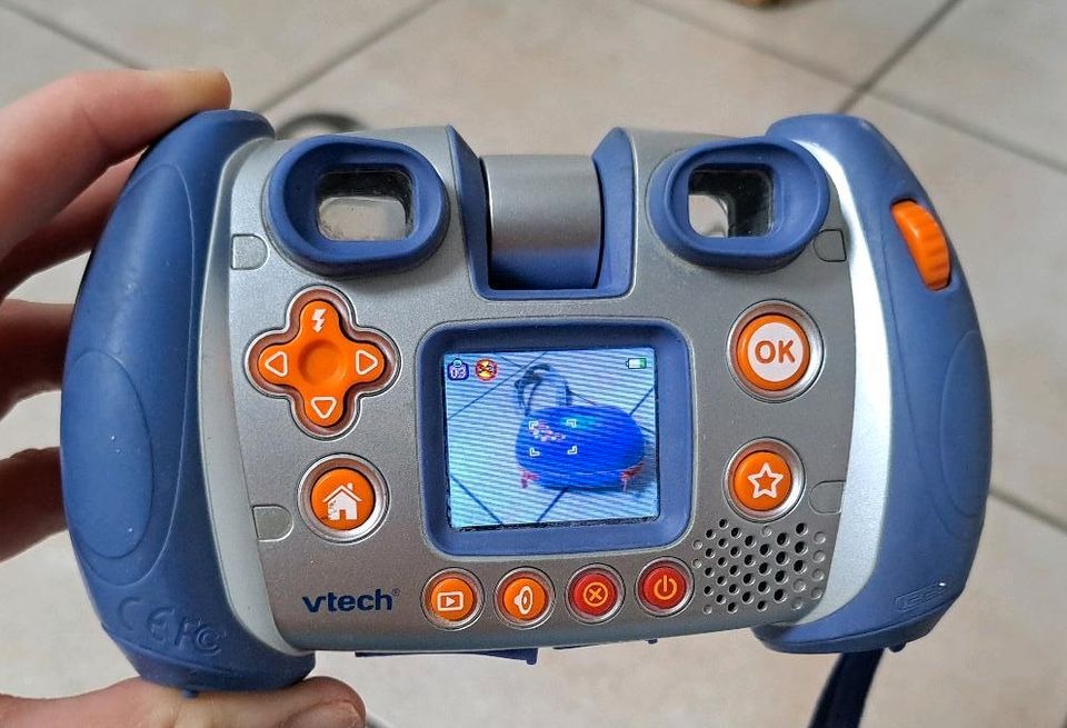 Vtech Kamera kidi-zoom Twist 2.0 + Tragetasche Umhängetasche blau in Kreuzau