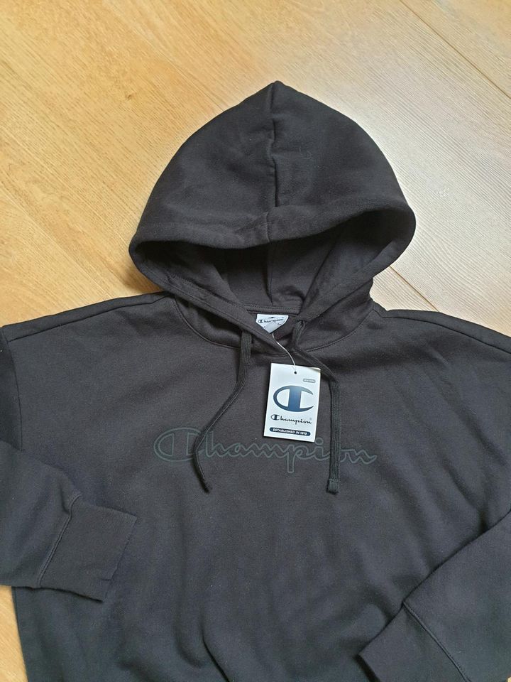 Champion Hoodie Kapuzenpullover neu mit Etikett Gr. M in Ahaus