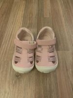 UGG  Baby Schuhe Rosa Grösse 22,5 Nordrhein-Westfalen - Frechen Vorschau