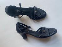 Maripe eleganter, schwarzer Pumps Gr. 38,5 5,5 Thüringen - Erfurt Vorschau
