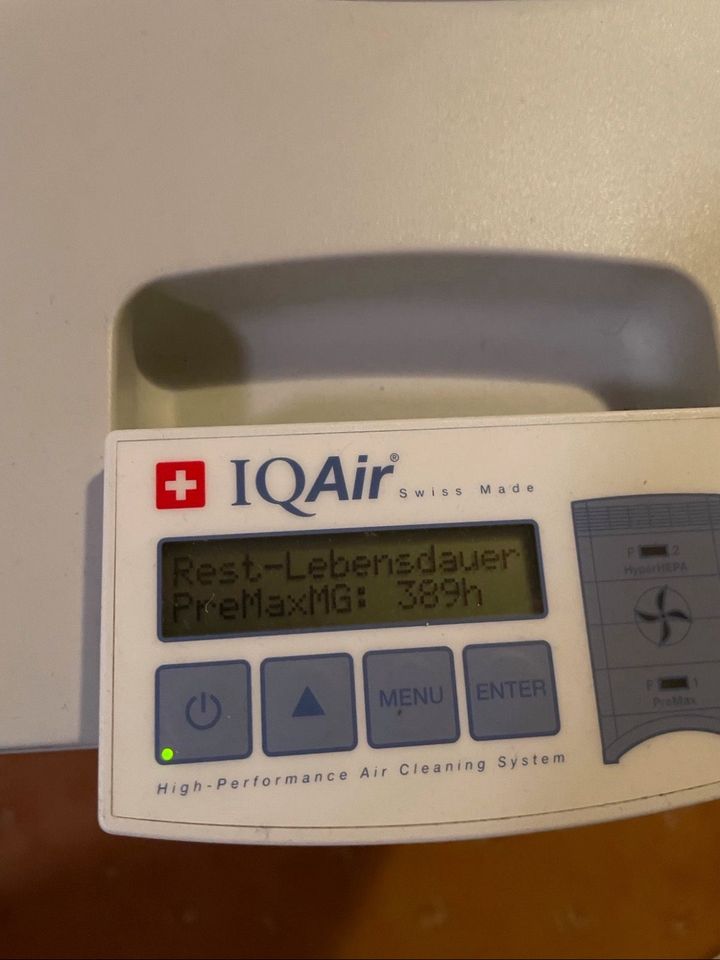 IQ Air Health Pro 150 NE Luftreiniger mit IQAir HyperHepa Filter in Hagen
