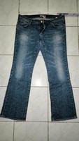 H&M Fit Star Damen Jeans W 33 L 32 Bundw. ca 45 cm Schlag bootcut Hessen - Allendorf Vorschau