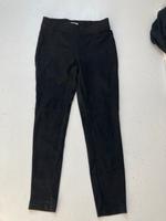 Esprit Velours leggings Wildleder schwarz Damen S/M 38 Nordrhein-Westfalen - Bergisch Gladbach Vorschau