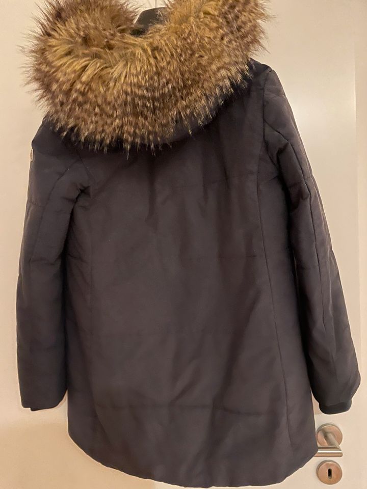 Esprit Winterjacke in Ingolstadt