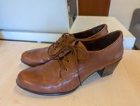Tamaris Pumps Schuhe Damen Absatz Schnürung Leder braun Gr. 38 Baden-Württemberg - Reutlingen Vorschau