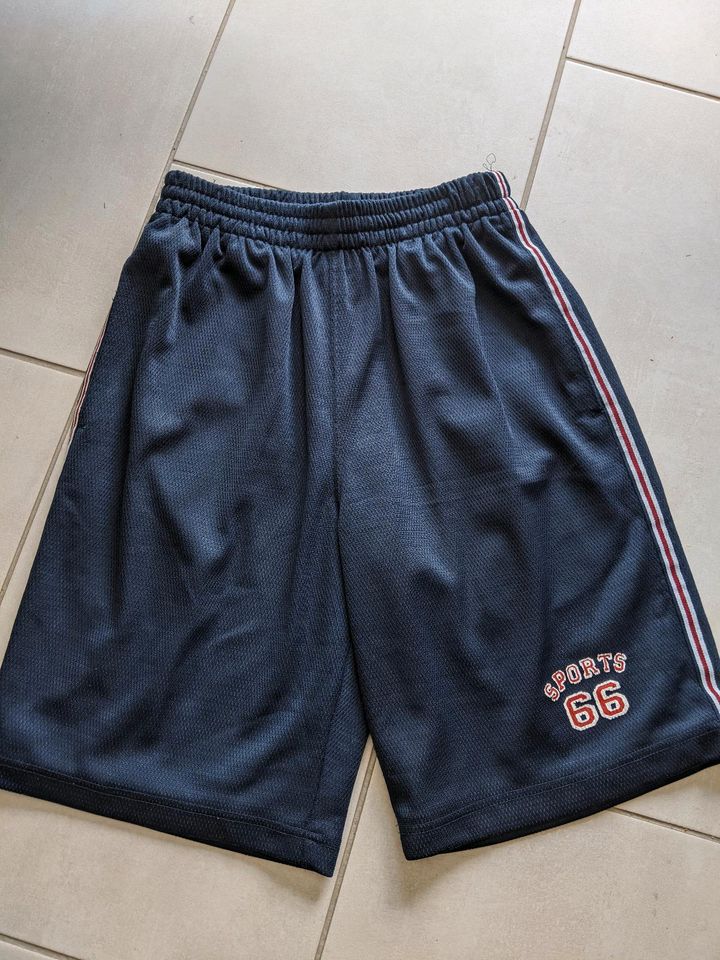 Kurze Hose/Shorts Größe 152 in Coesfeld