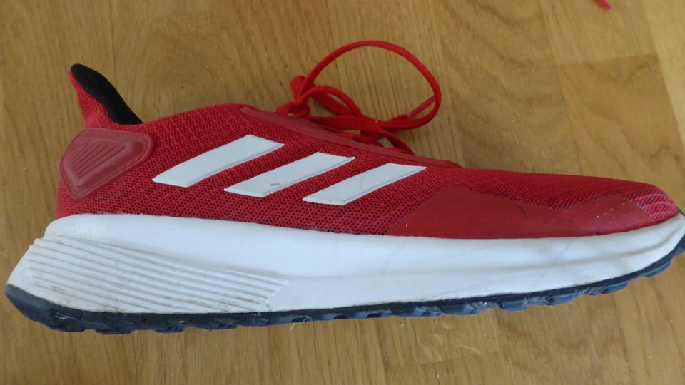 Schuhe / Turnschuhe / Sportschuhe von Adidas in Gr. 37 1/3 in Hattingen