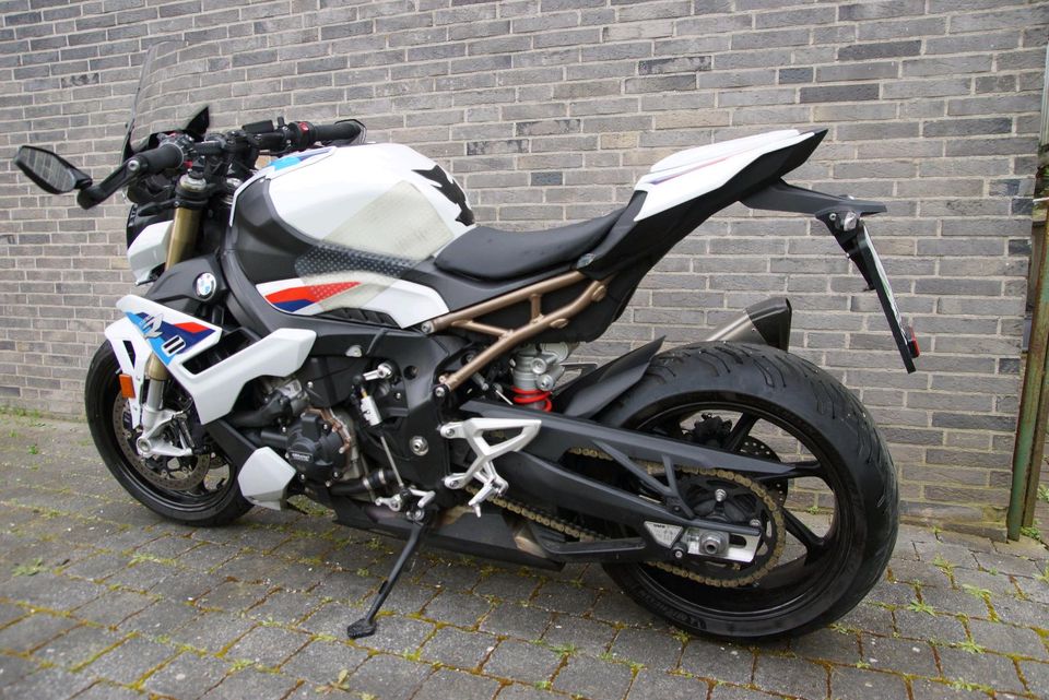 BMW S1000r Carbonräder Vollausstattung Garantie M Paket K63 in Düren