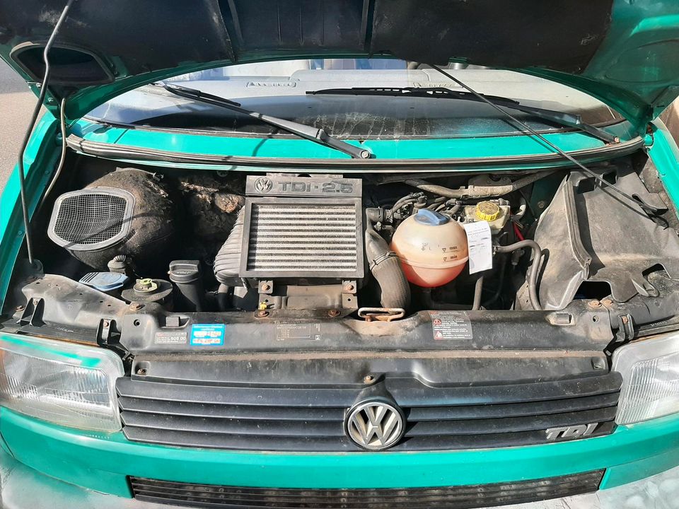 Volkswagen T4 langer Radstand in Karlsbad