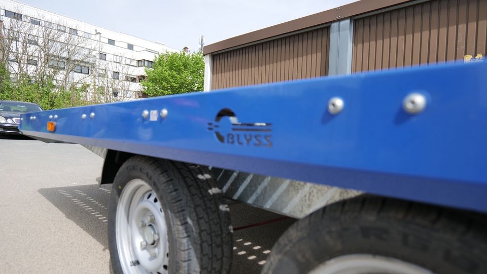 Mieten 2700kg Pkw Anhänger Trailer Plattform Anhänger 4,5m in Nauheim