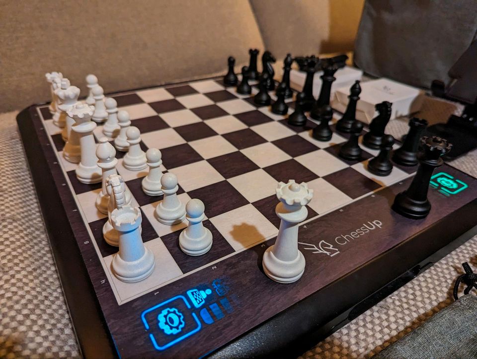 ChessUp Bundle - Smartes Schachbrett in Poppendorf