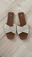 H&M Sandalen Slides 40 grau beige Köln - Porz Vorschau