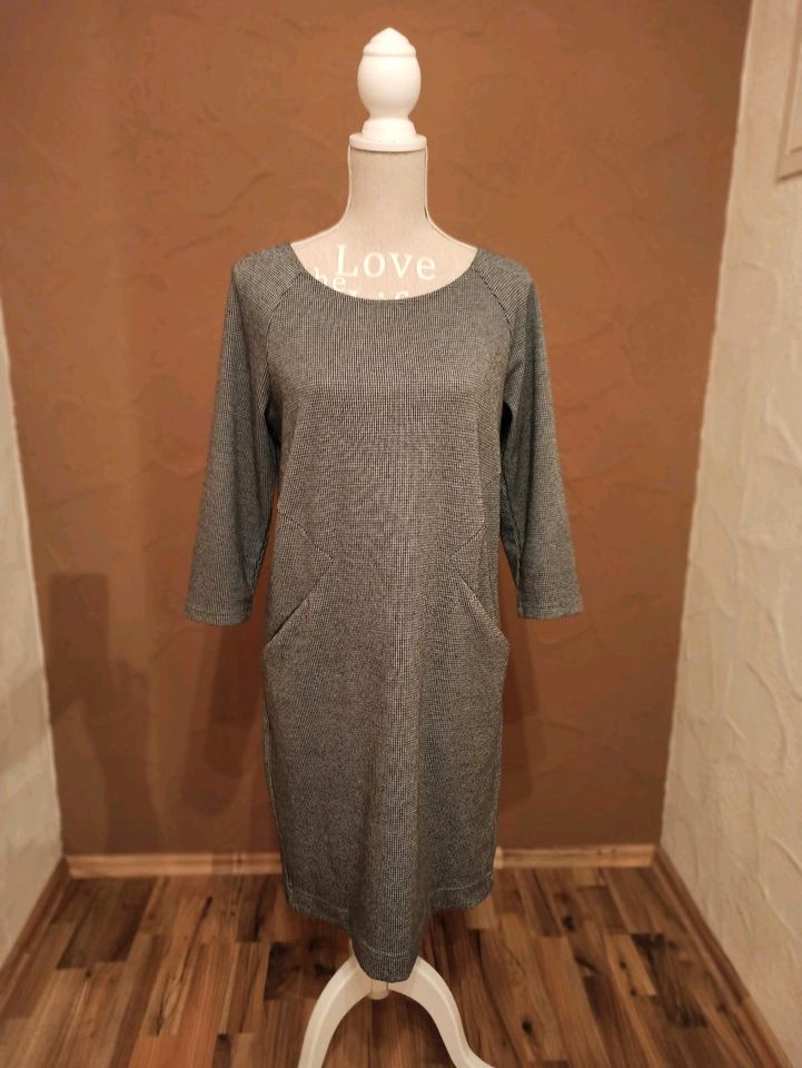 Kleid " Tchibo "❤Hahnentrittmuster Grau Gr. 36/38 Neuwertig in Saarland -  Saarlouis | eBay Kleinanzeigen ist jetzt Kleinanzeigen