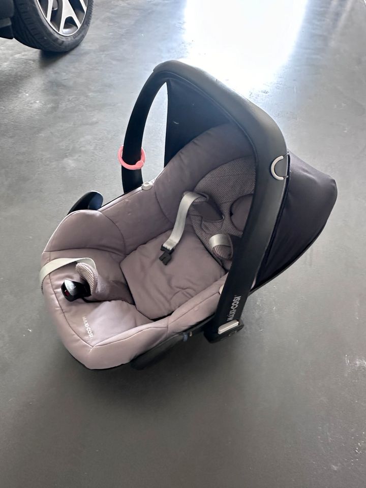 Maxi Cosi babyschale pebble Black grey in Blaustein