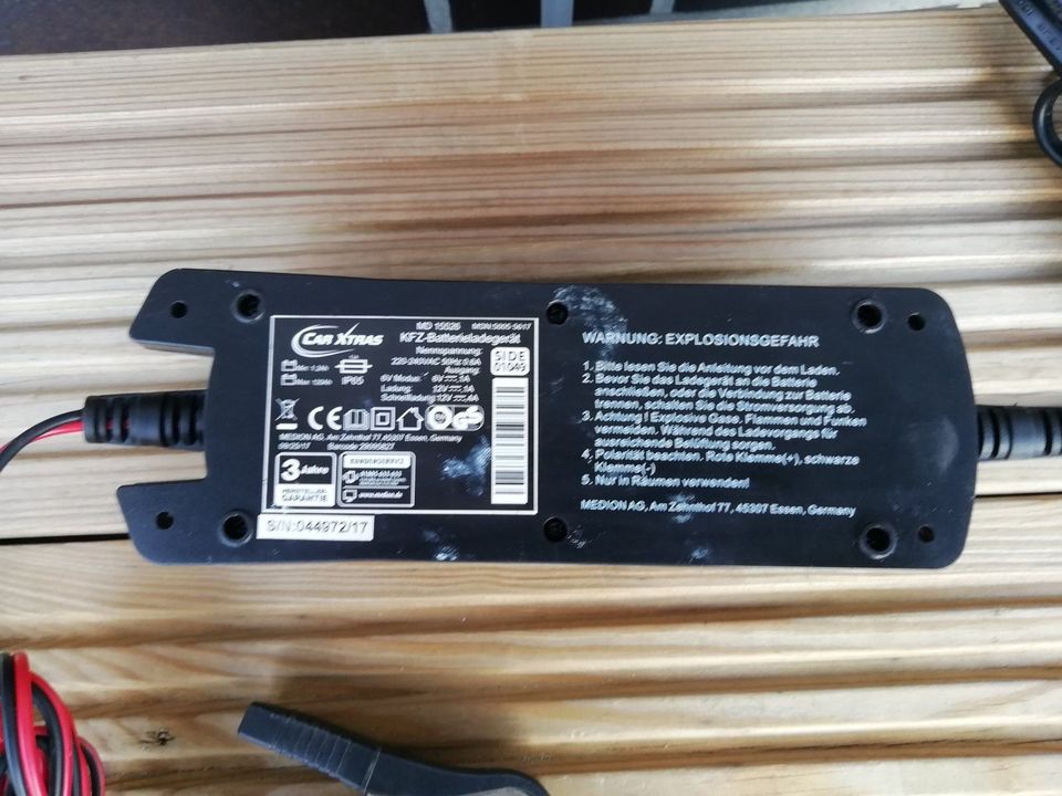 Medion Car XTRAS MD 15526 Batterie, Akku Ladegerät in Wetter (Ruhr)