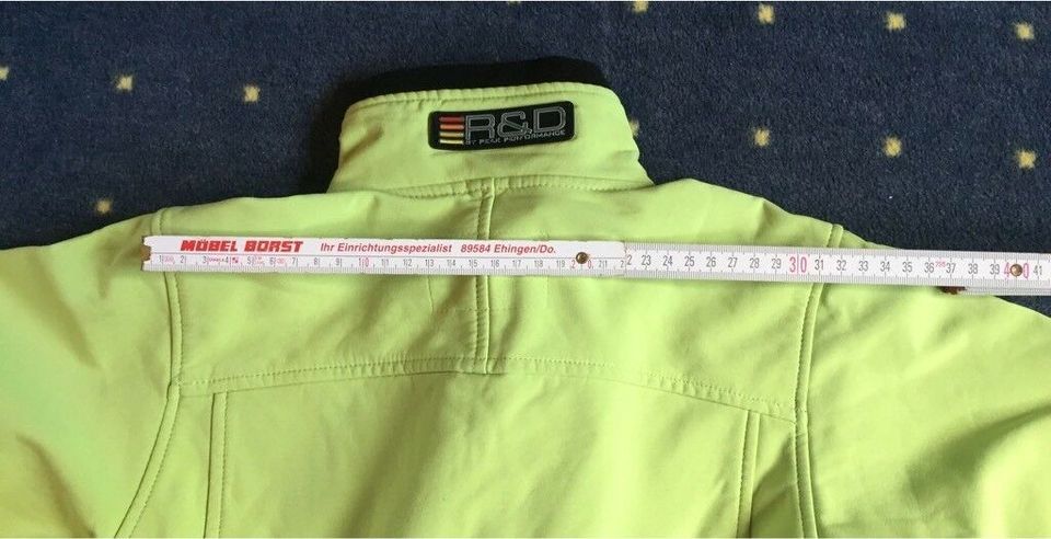 Kinder Peak Softshell Windjacke gebraucht Top Zustand in Biberach an der Riß