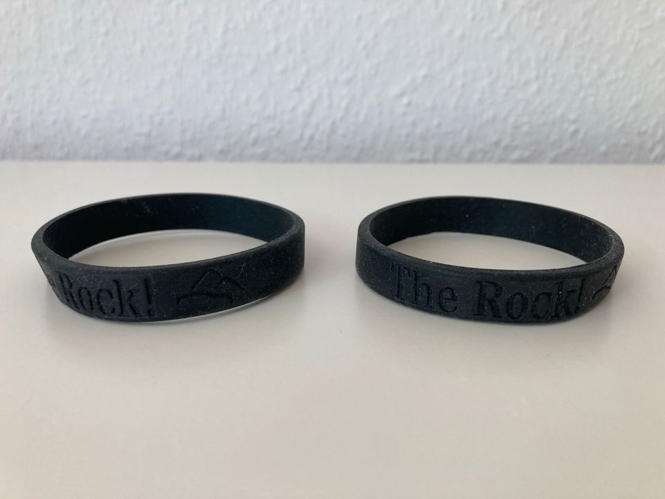 Neu unbenutzt: Silikonarmband Mercedes Benz The Rock schwarz in Bremen