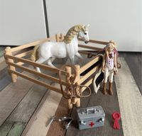 Schleich „Horse Club“ Sophia und Blossom+ Zubehör Hessen - Korbach Vorschau